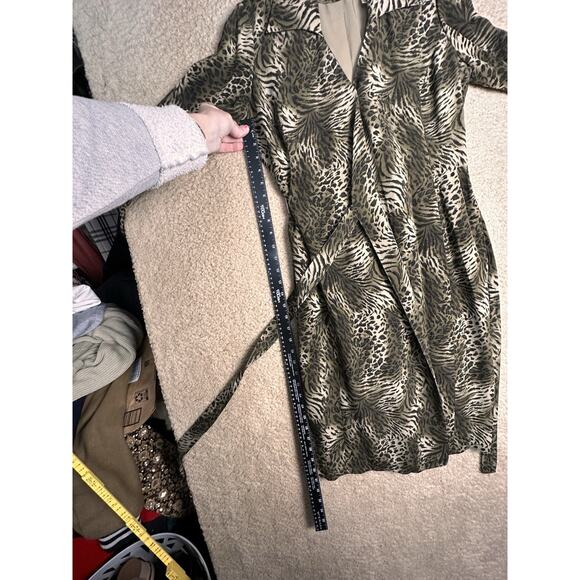Vtg Dana Buchman 90s Y2K Women's 100% Silk Animal Print Wrap Dress Sz 4 Mob Wife - Picture 13 of 16